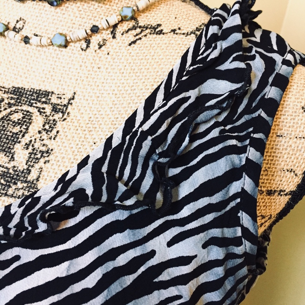 Karen Kane Animal Print Maxi Dress - Picture 4 of 8